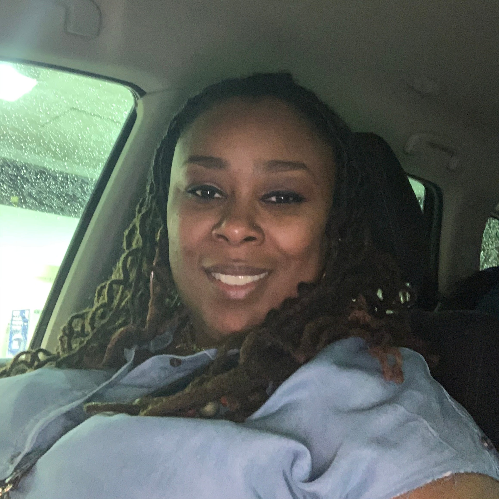 Nichole Bessent, Team Mom